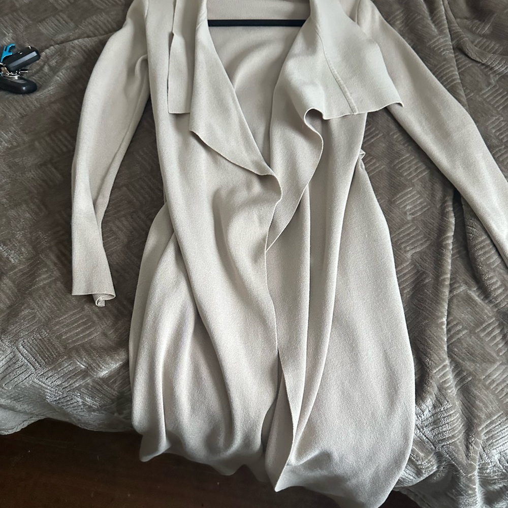 🤎Elegant Cream Drape Cardigan 🤎